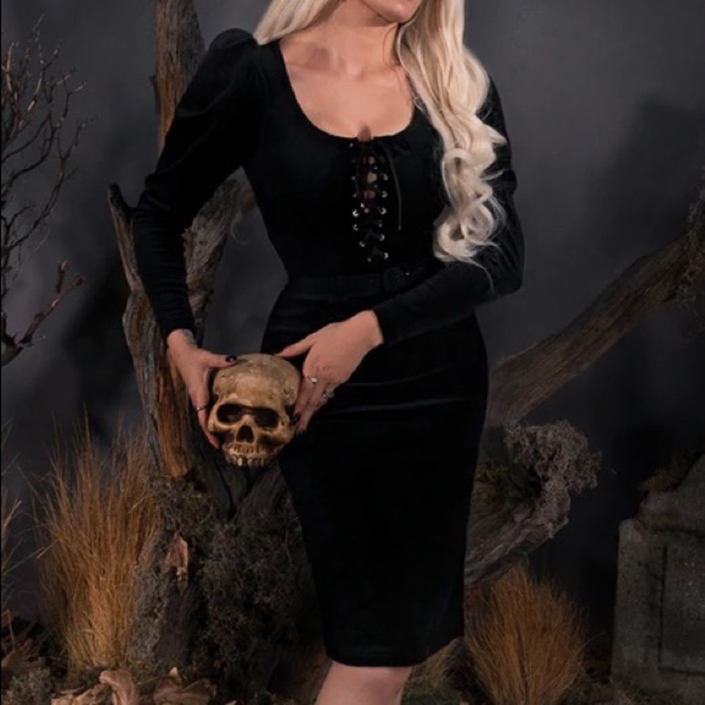 Sleepy Hollow Gothic Tales Velour Wiggle Dress 🥀